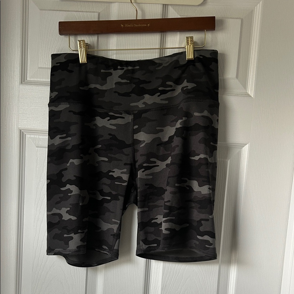 Maurices Black Camo Print Bike Shorts – Size L